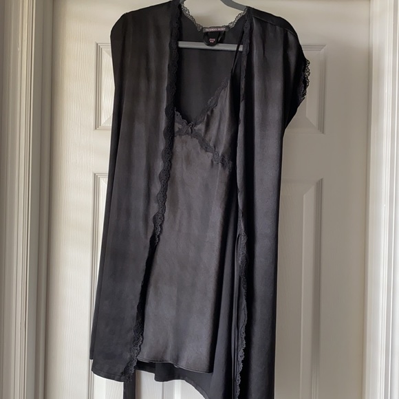 Victoria’s Secret Mini Slip & Robe - Picture 3 of 12